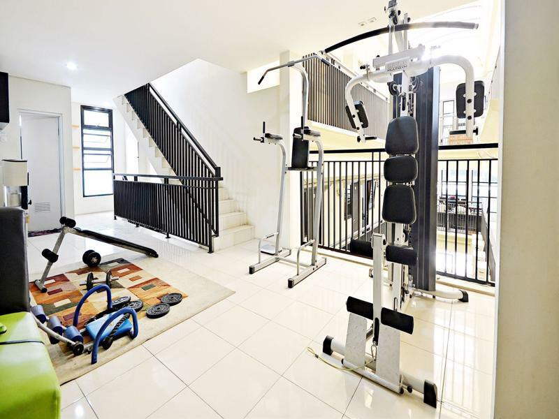 Zen Rooms Kuningan Syariah Jakarta Eksteriør billede